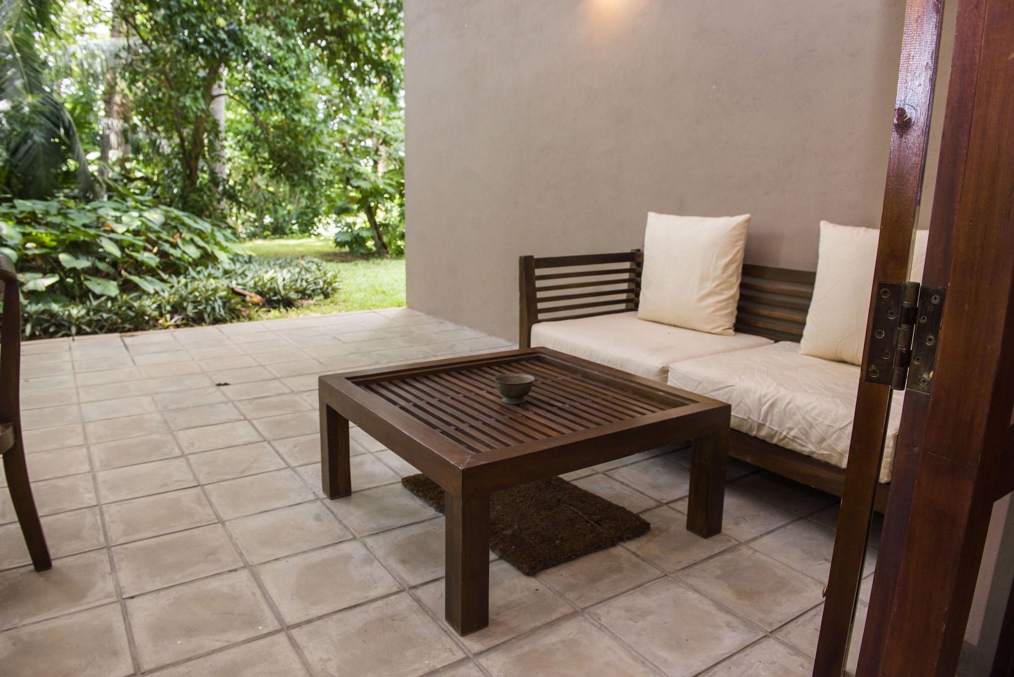 Roman Lake Ayurveda Boutique Resort - Level 1 Certified Ahungalla Esterno foto