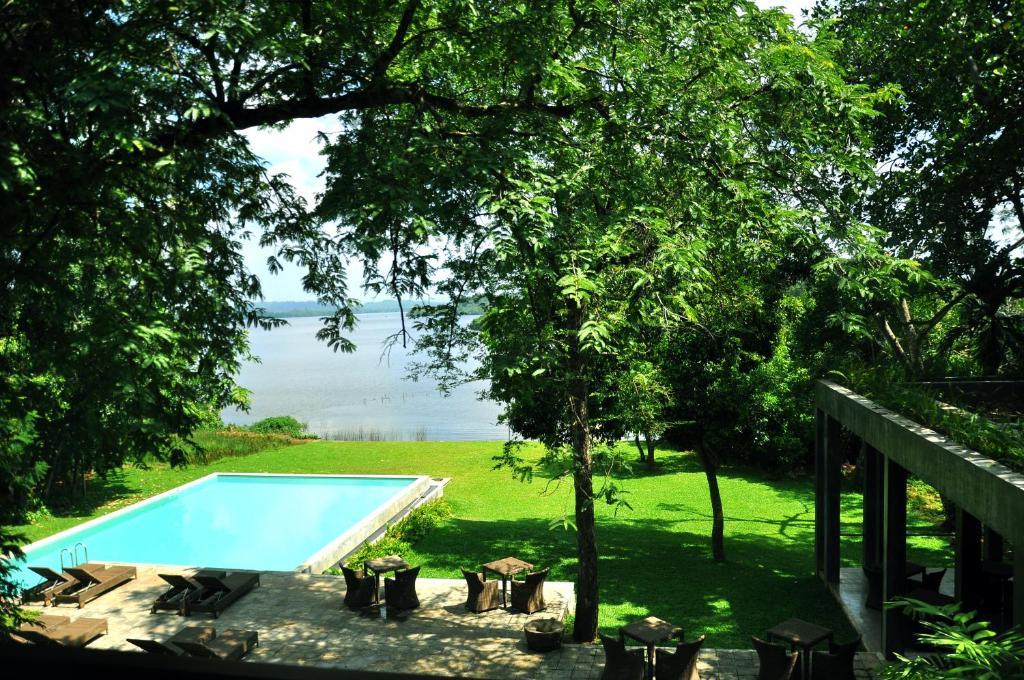 Roman Lake Ayurveda Boutique Resort - Level 1 Certified Ahungalla Esterno foto