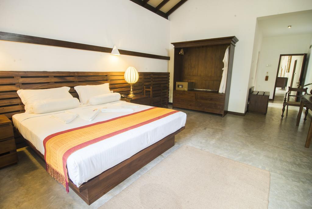 Roman Lake Ayurveda Boutique Resort - Level 1 Certified Ahungalla Esterno foto