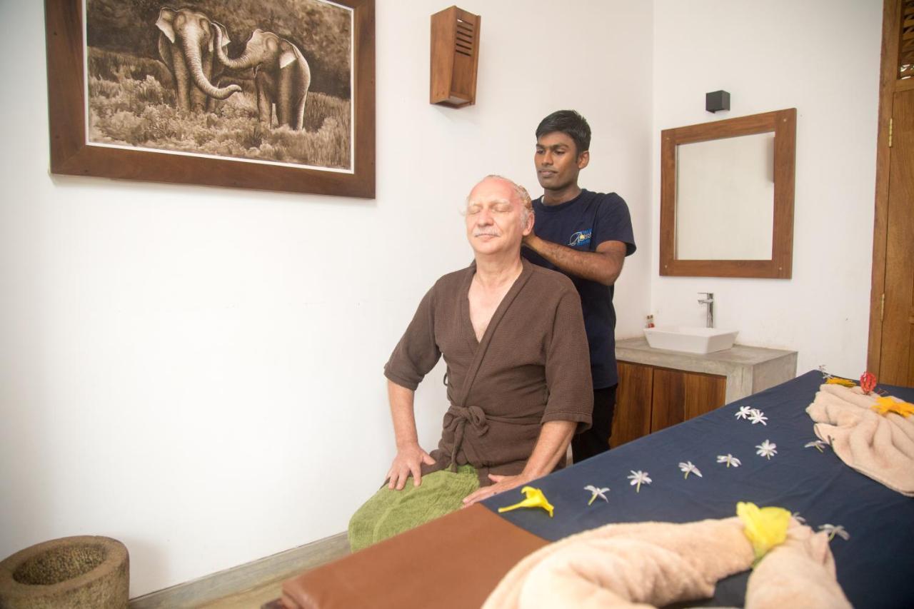 Roman Lake Ayurveda Boutique Resort - Level 1 Certified Ahungalla Esterno foto