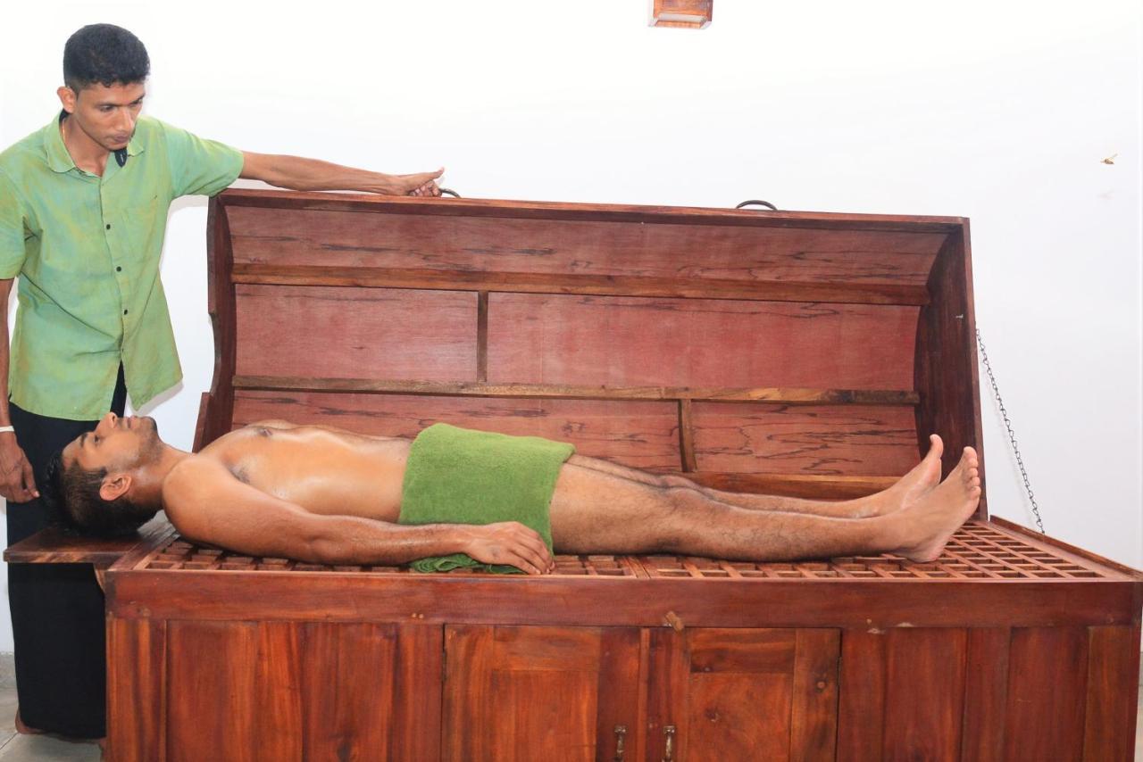 Roman Lake Ayurveda Boutique Resort - Level 1 Certified Ahungalla Esterno foto